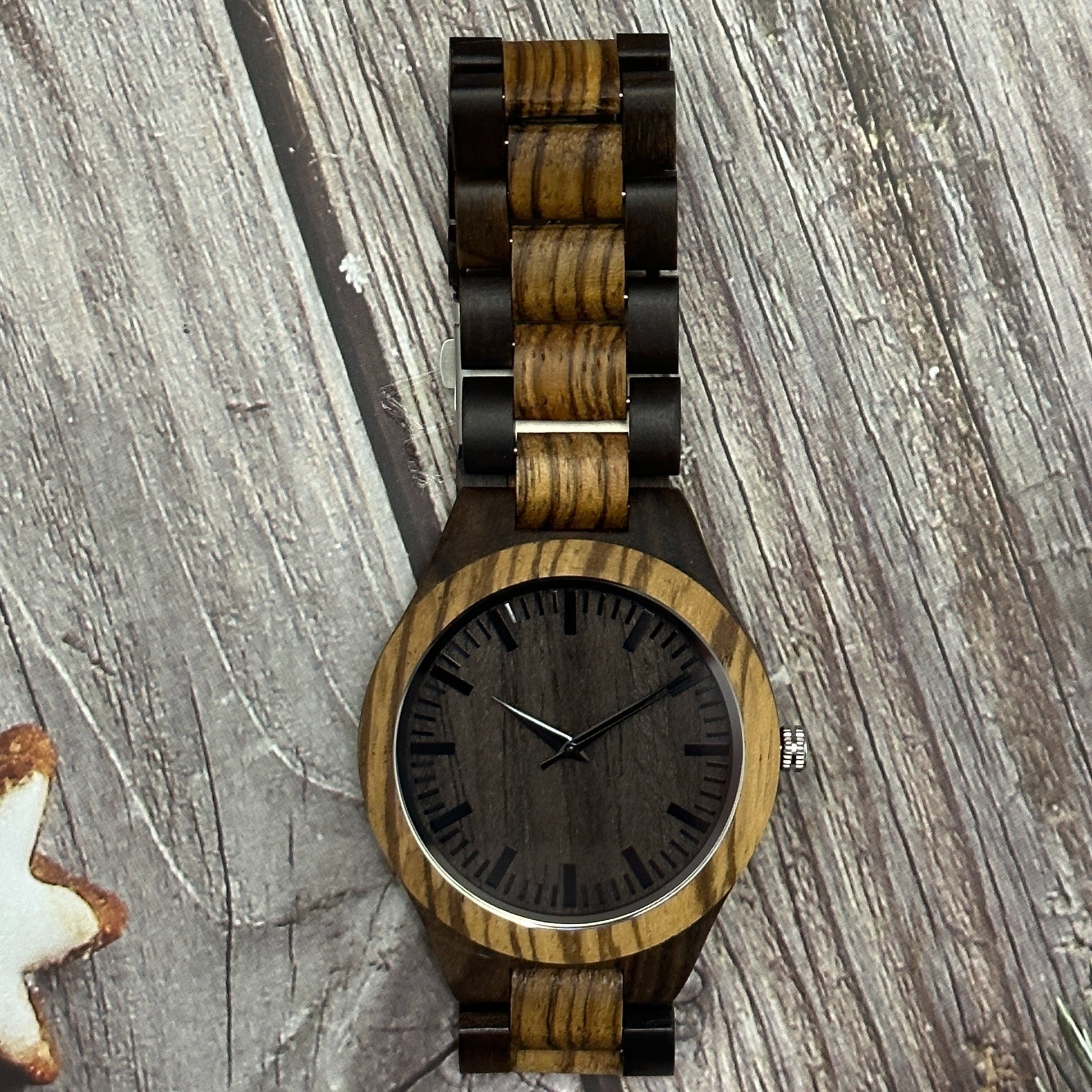 Men's Analog Quartz Watch, Wooden Strap Watch, Eco-Friendly Timepiece, Men's Fashion Accessory, Round Dial Watch