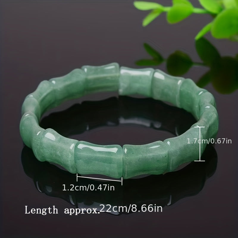 Exquisite Emerald Green Bracelet
