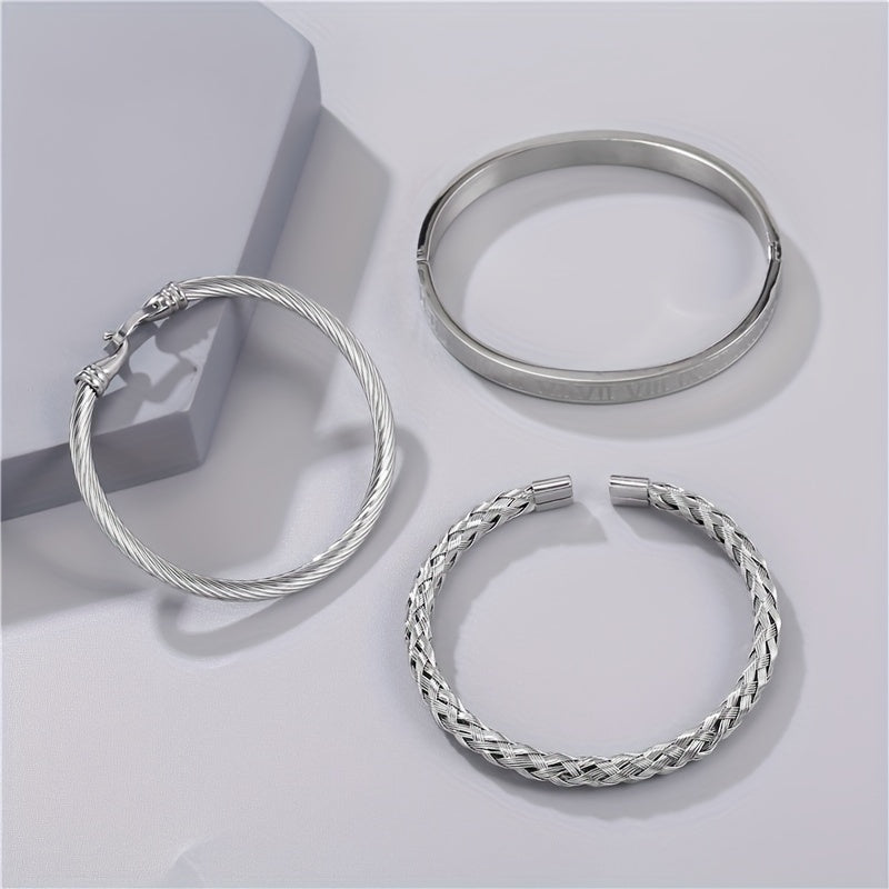 Fashion bracelet with hook closure, Roman-inspired luxury design bracelet, Sophisticated accessory for trendsetters