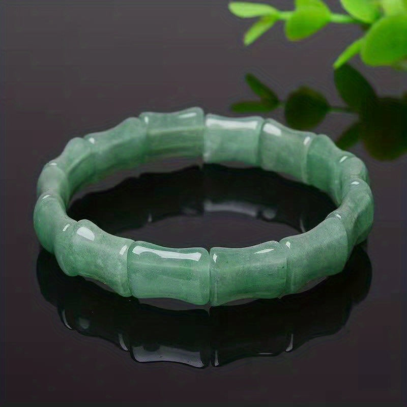 Exquisite Emerald Green Bracelet