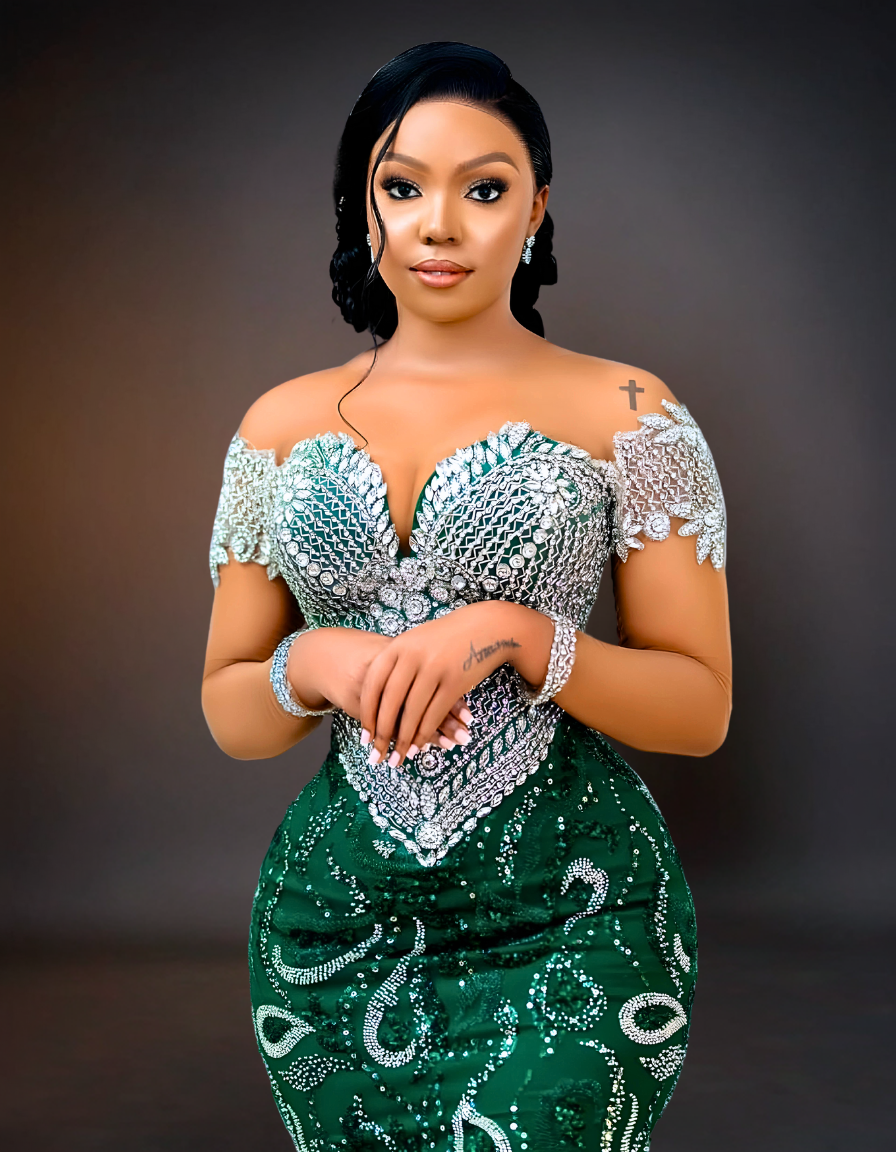 Luxury Prom Silver Off Shoulder | Emerald