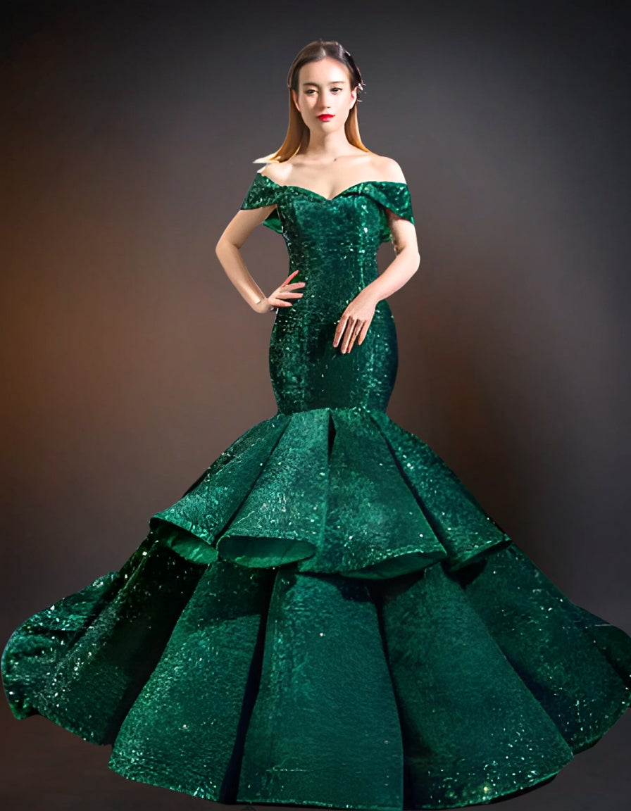 Luxury green corset tradition wedding attire, featuring intricate detailing and elegant design