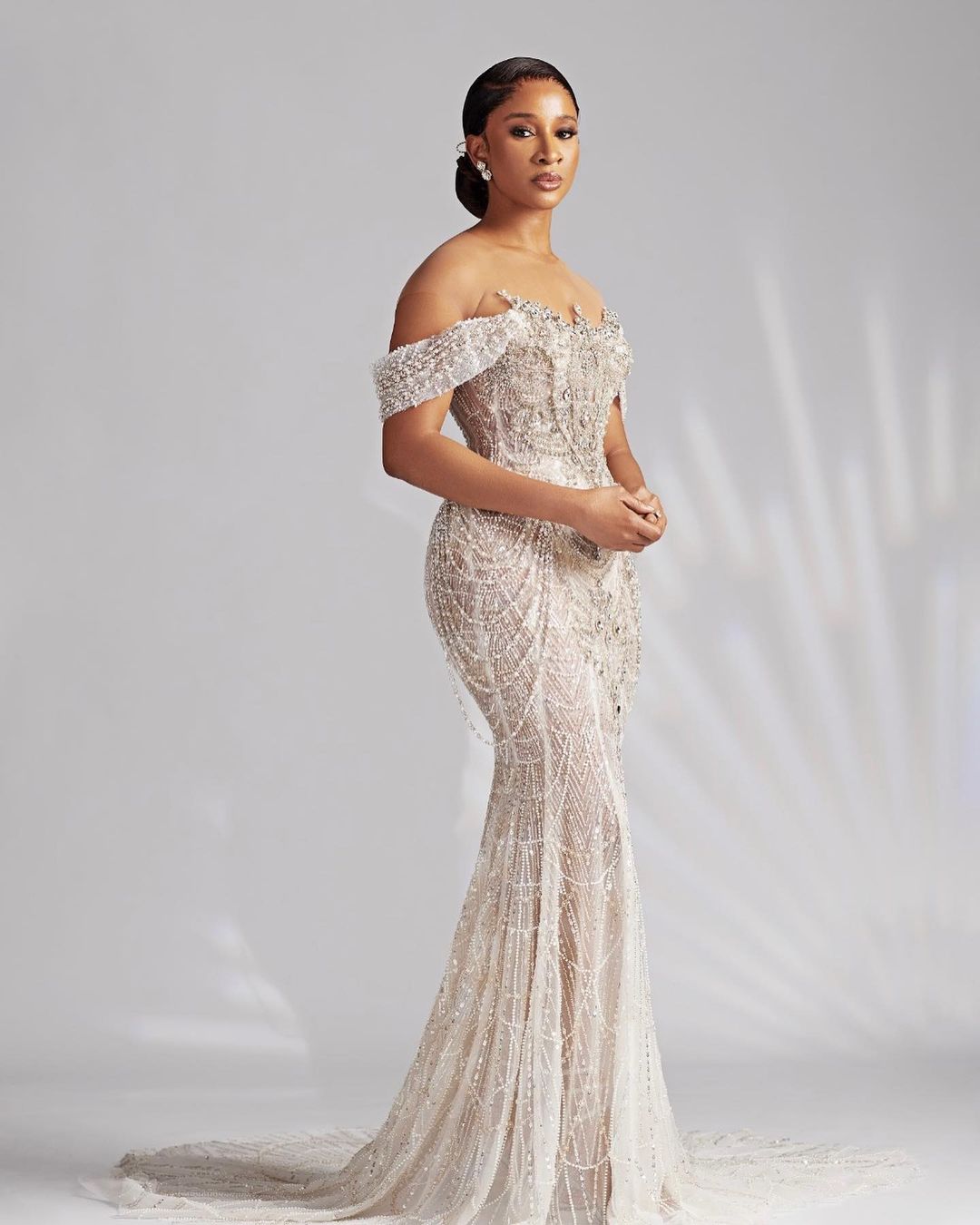 Luxury Sequin Wedding Dress, Detachable Tail Wedding Gown, Sparkling Bridal Dress, Customizable Fit Bride Dress.