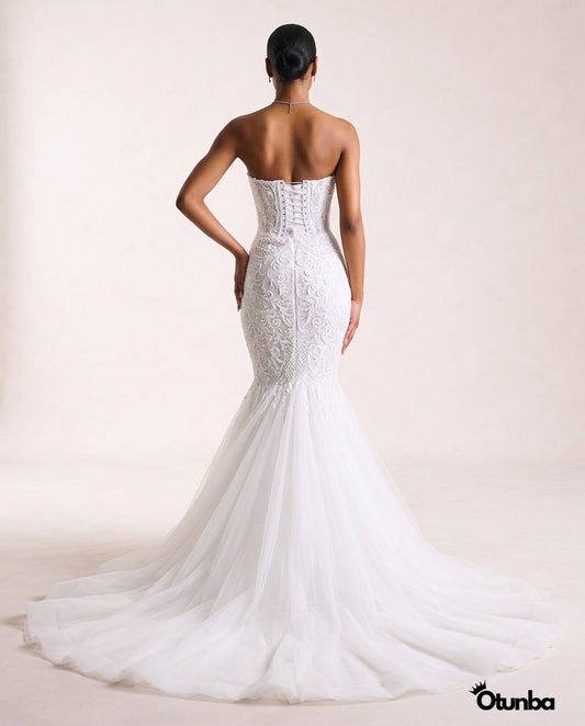 Luxury Lace Mermaid Wedding Dress | Deep V-Neck — Photo 2 | OTUNBA Luxury Fashion